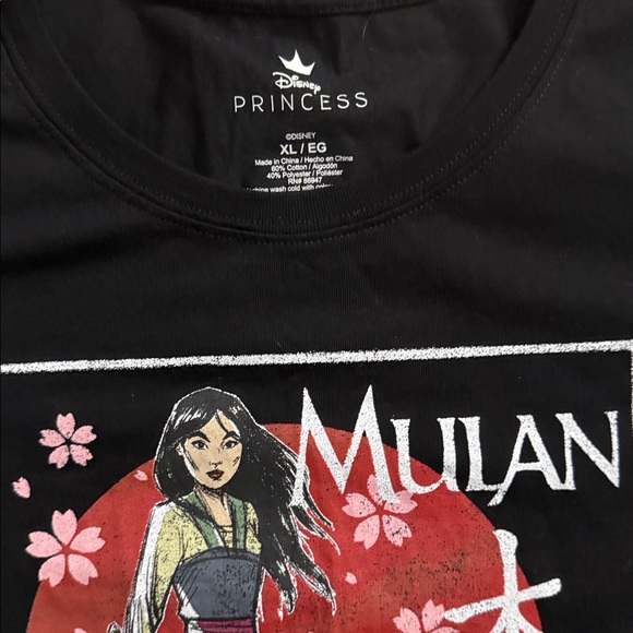 Mulan Black Graphic Tee - Picture 3 of 4